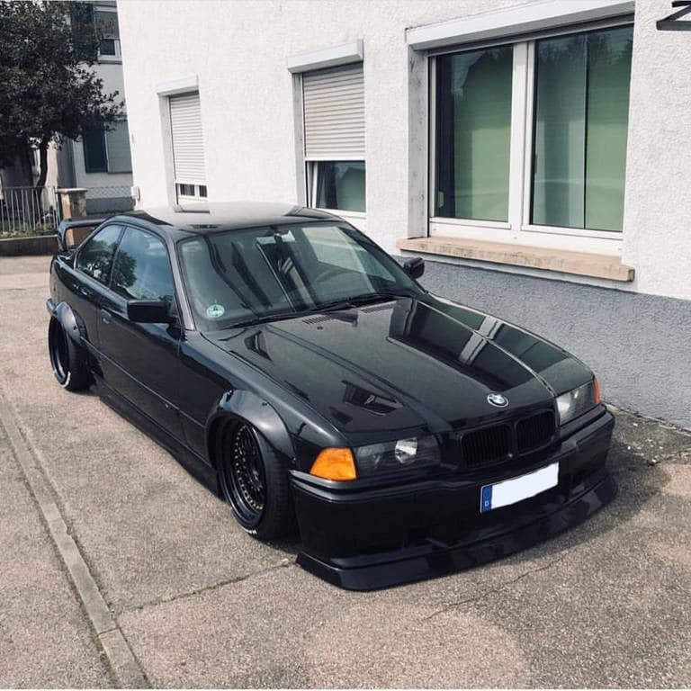 Alu kola Racing Line BY479 8x18 10x112/120 ET20 černá, BMW WheelsUp