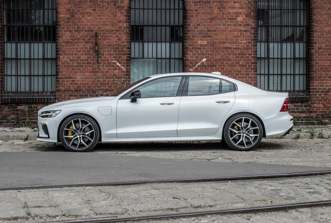 Alu kola Racing Line D3026 18x8 5x108 ET45 67.1 MB WheelsUp