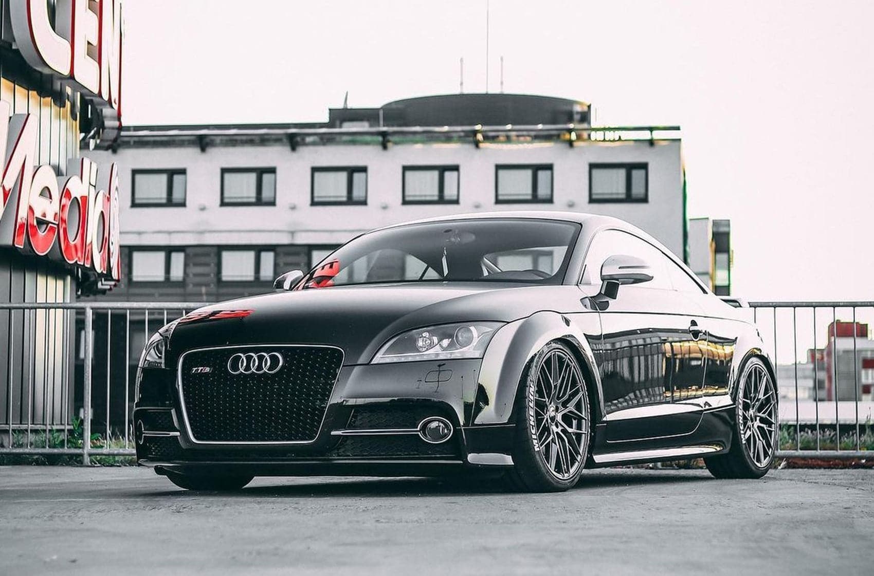 Alu kola Japan Racing JR28 18x7,5 ET35 5x120 Hyper Black WheelsUp