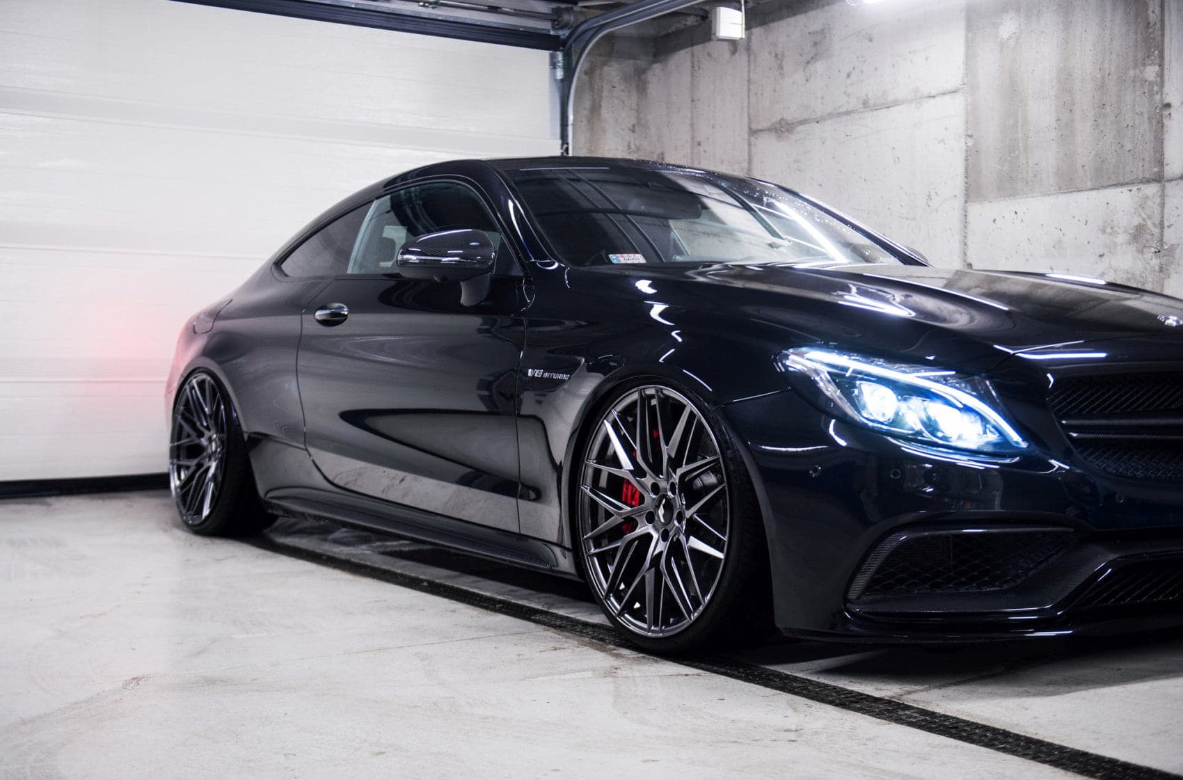 Alu kola Japan Racing JR28 18x7,5 ET35 5x120 Hyper Black WheelsUp