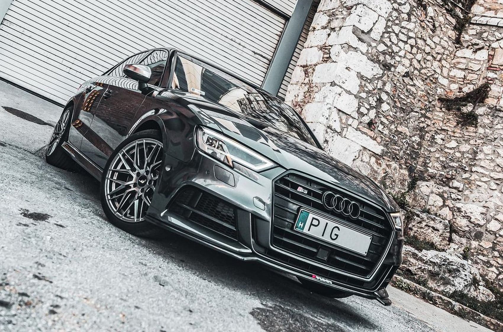 Alu kola Japan Racing JR28 18x8,5 ET40 5x108 Hyper Black WheelsUp