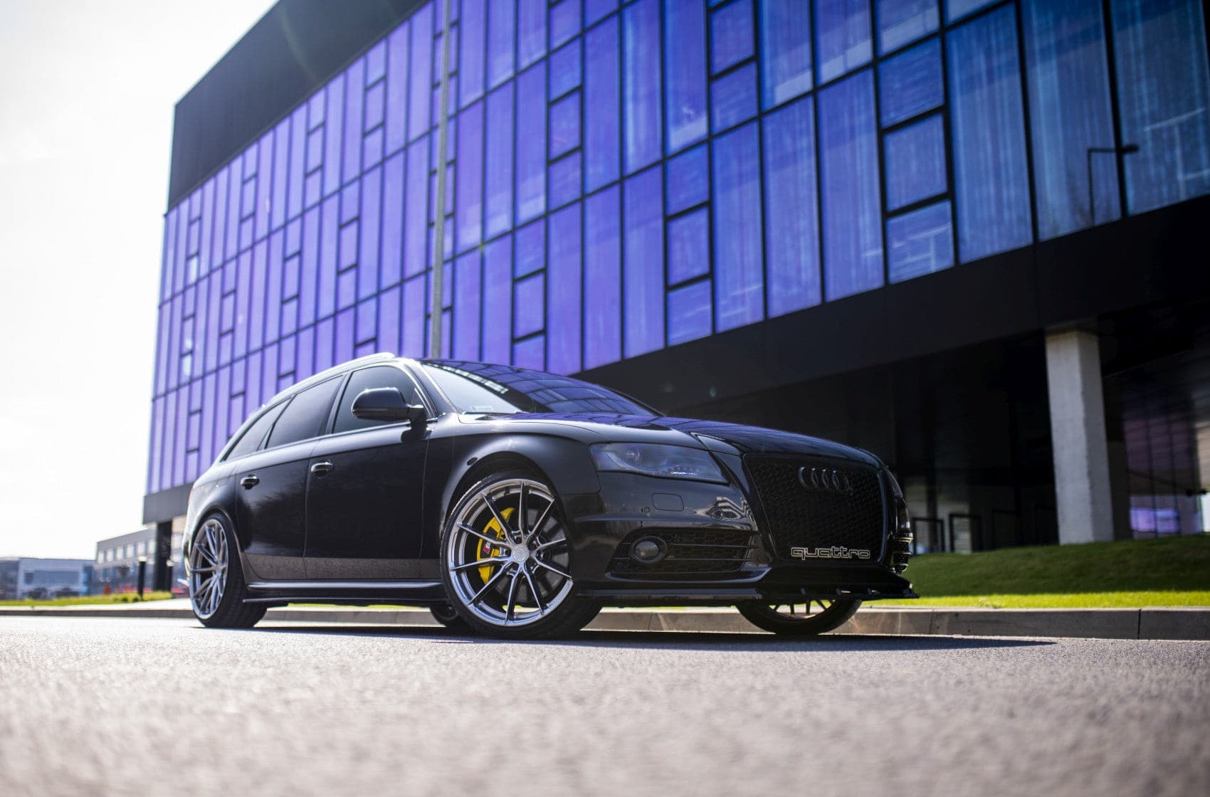 Alu kola Japan Racing JR37 20x10 ET35 5x112 Hyper Black WheelsUp