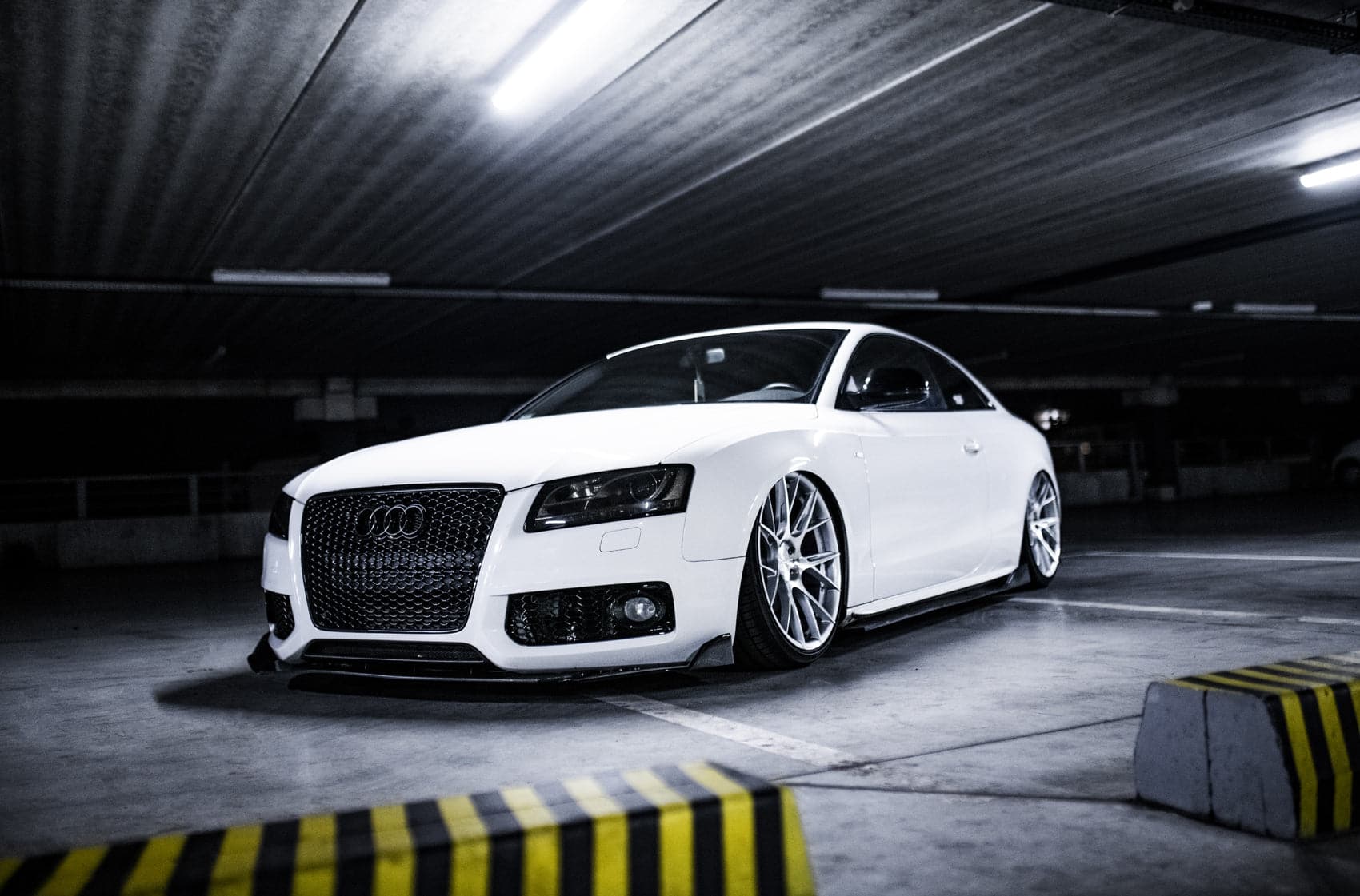 Alu kola Japan Racing JR42 19x9,5 ET42 5x112 Silver Machined Face WheelsUp