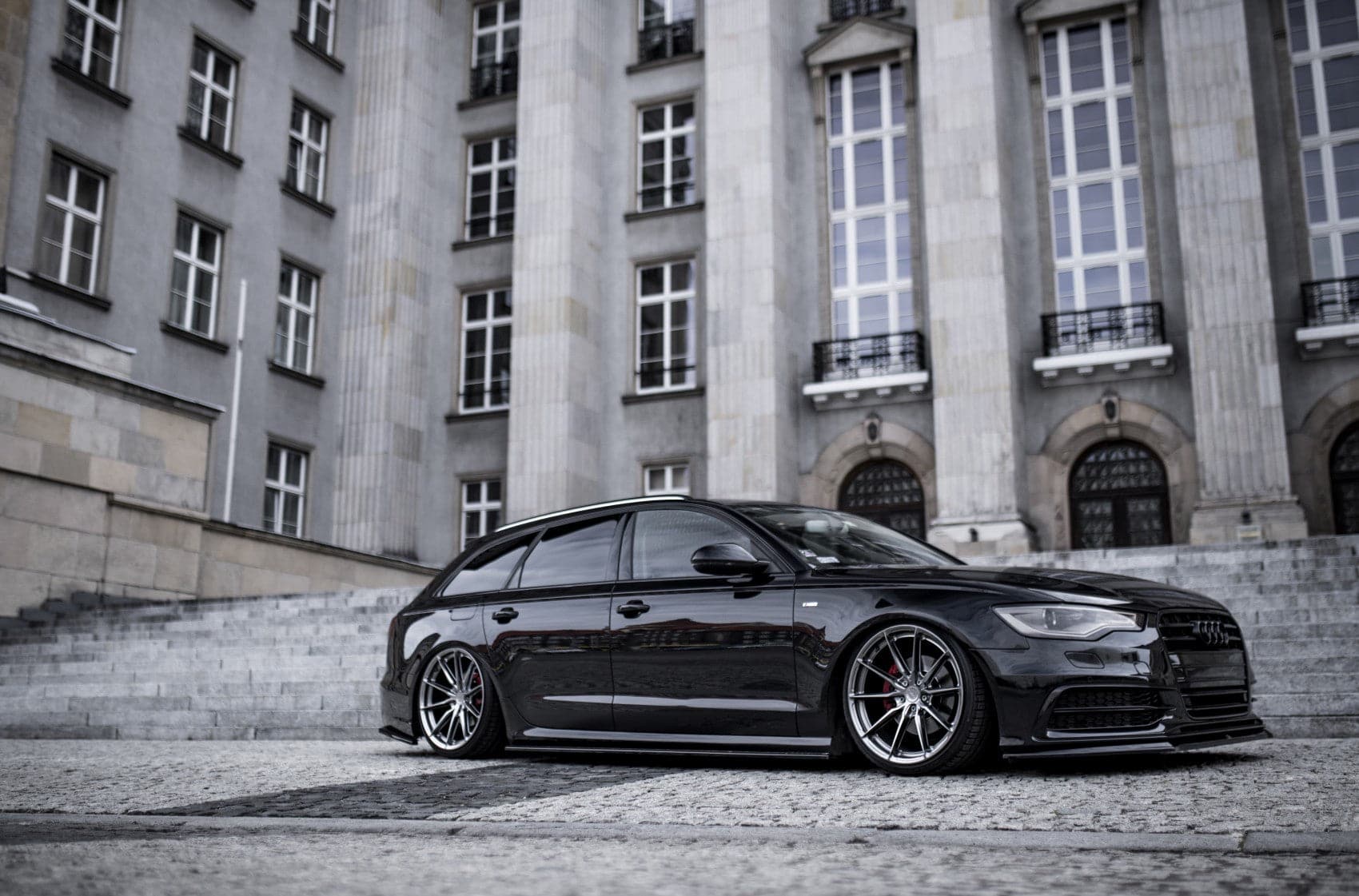 Alu kola Japan Racing JR37 20x9 ET45 5x112 Hyper Black WheelsUp