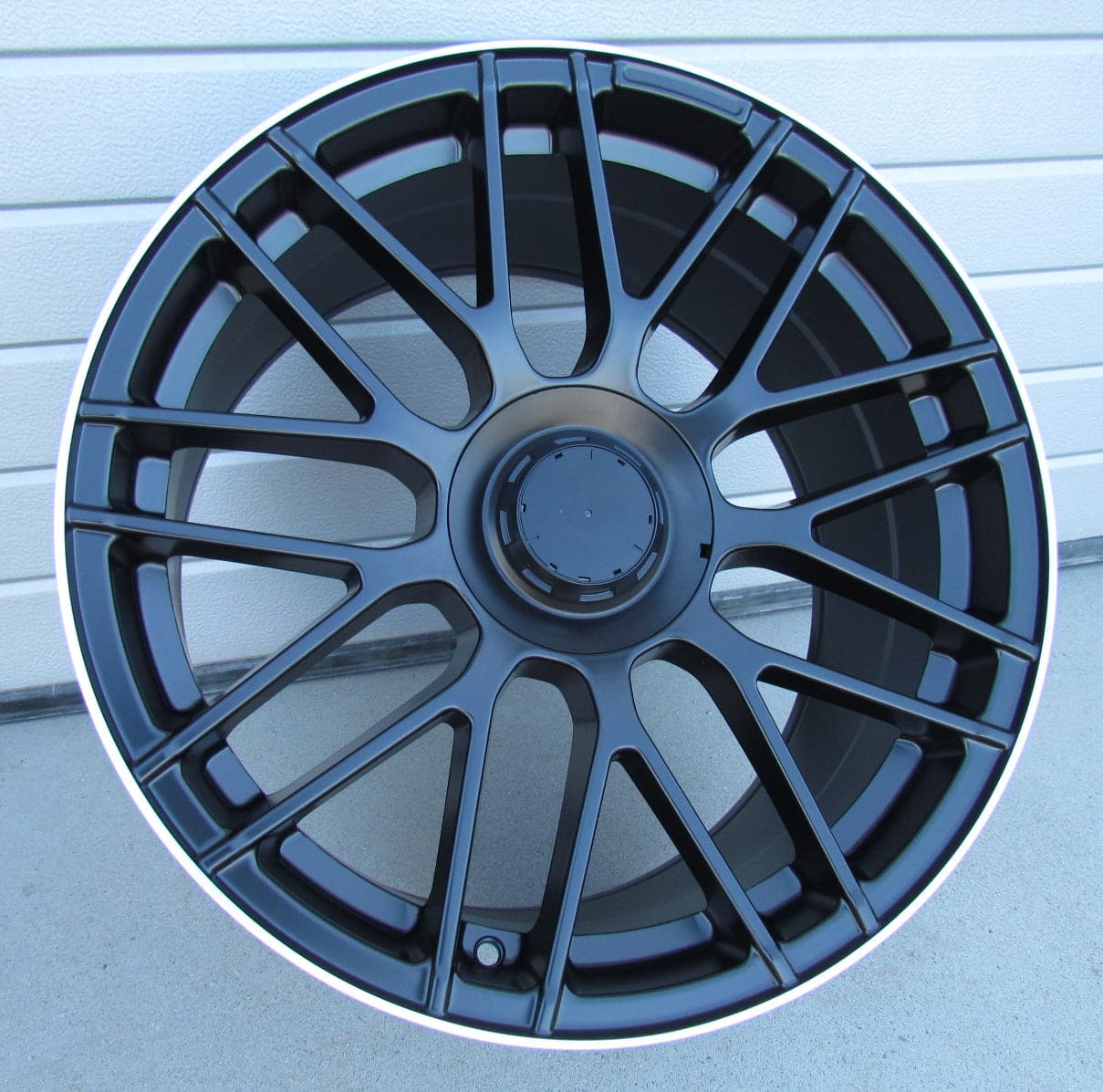 Alu kola Racing Line B1268 8x18 5x112 ET45 černá, Mercedes WheelsUp