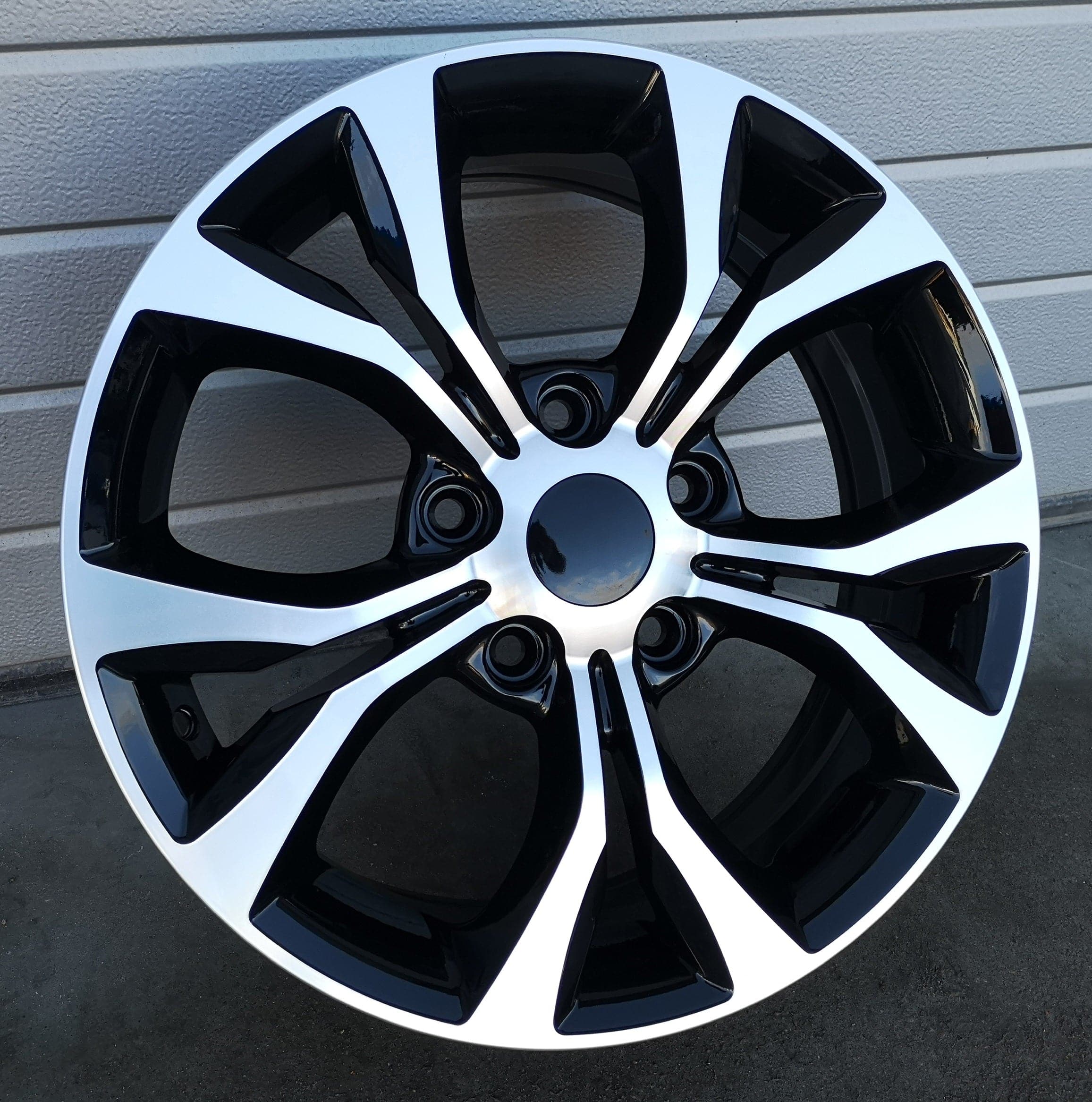 Alu kola Racing Line B1270 17x6.5 5x127 ET40 71.5 MB WheelsUp