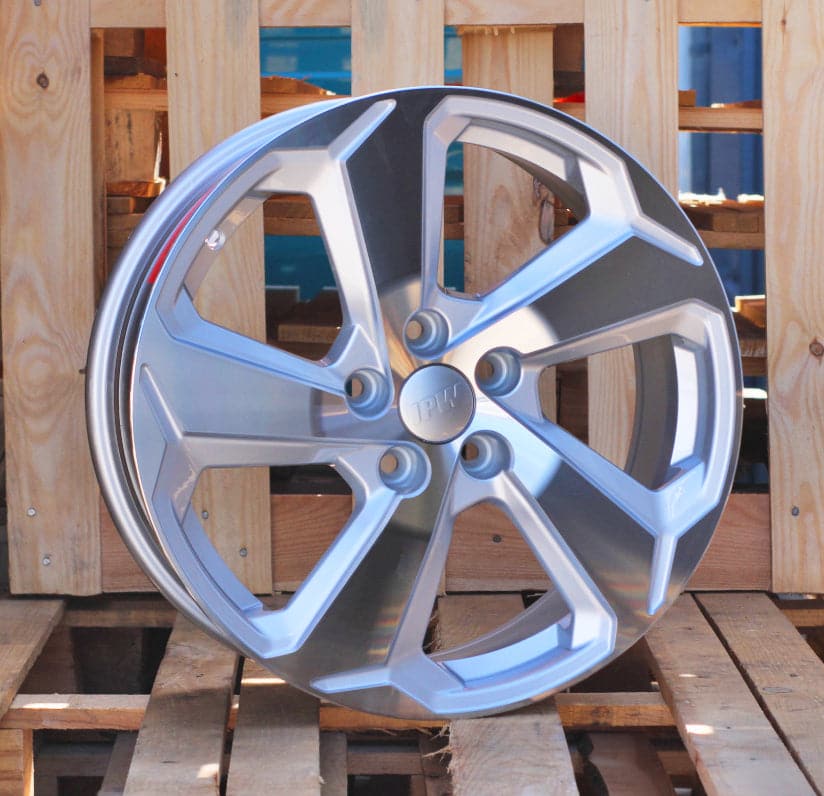 Alu kola Racing Line B1719 7.5x18 5x114.3 ET35 stříbrná, Toyota WheelsUp