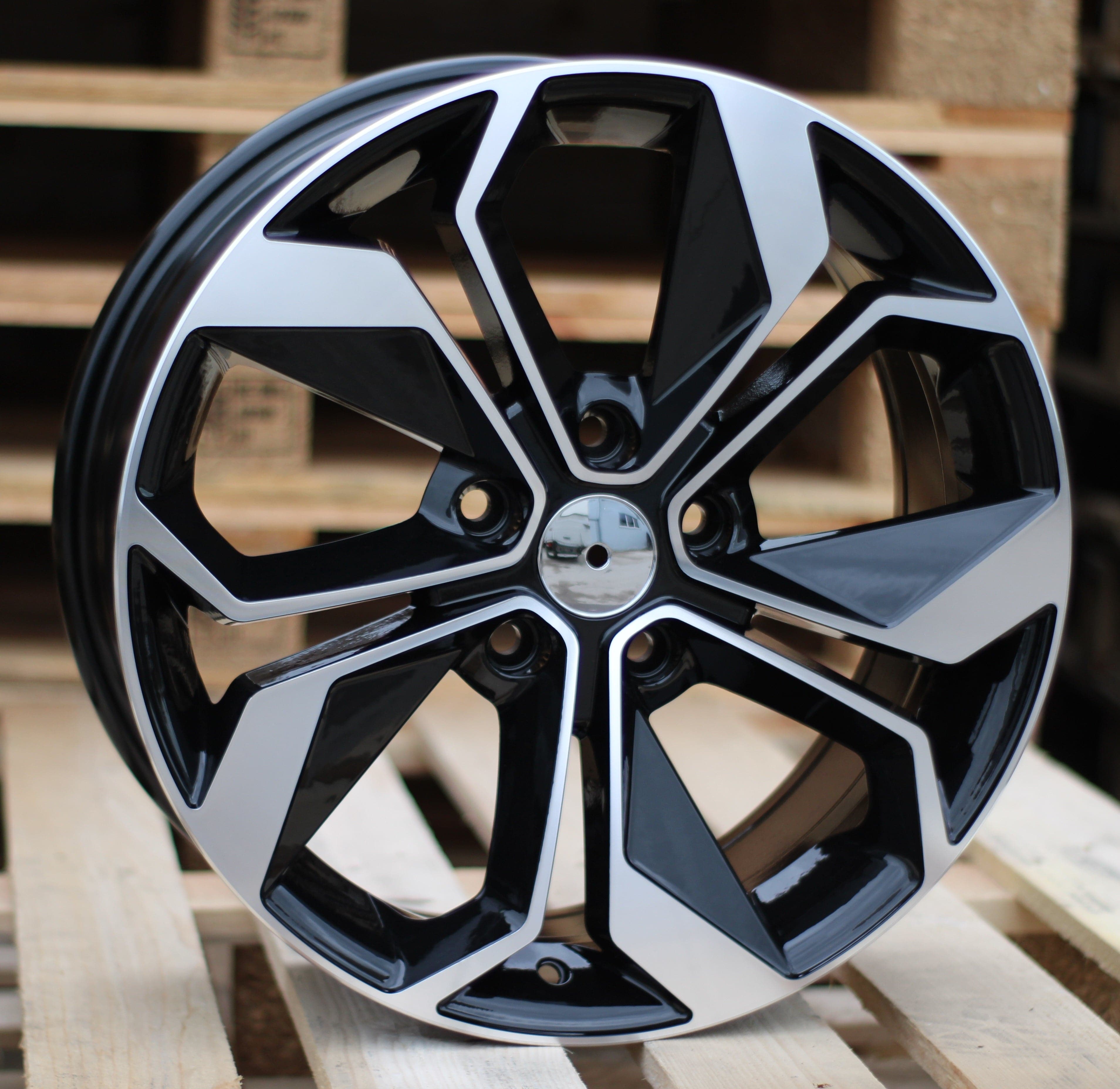 Alu kola Racing Line B5168 6.5x15 ET45 5x114.3 66.1 MBPC WheelsUp