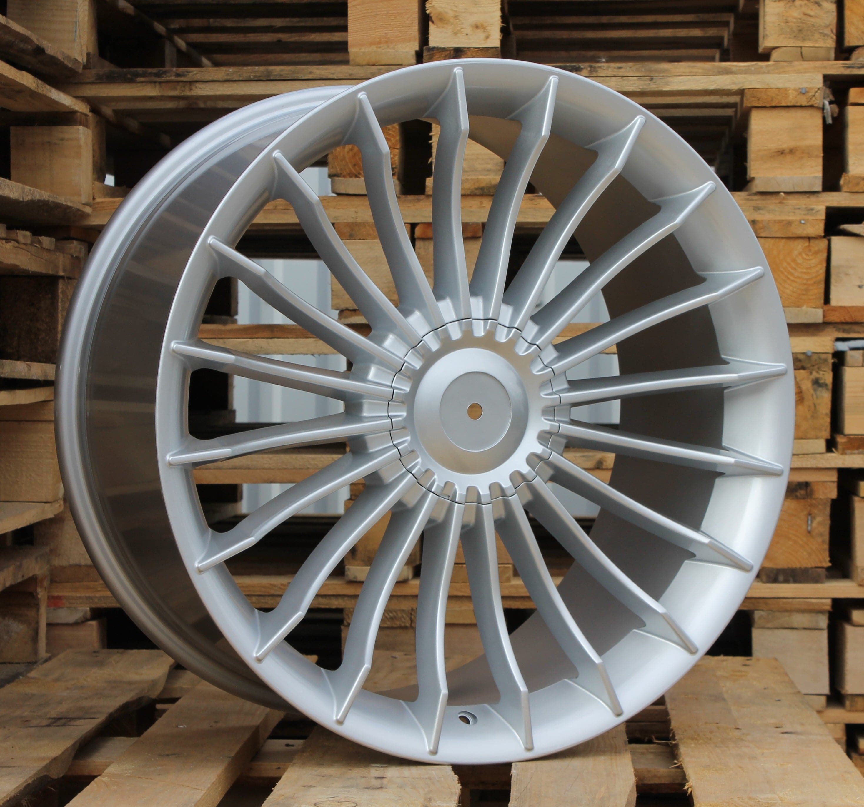 Alu kola Racing Line BK273 7.5x17 5x120 ET34 stříbrná, BMW WheelsUp