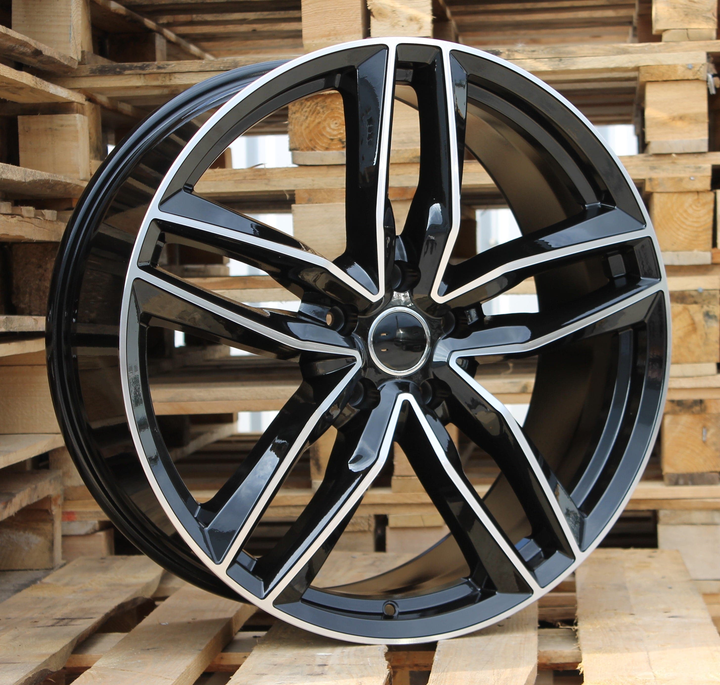 Alu kola Racing Line BK690 7.5x17 5x112 ET45 černá, Audi WheelsUp