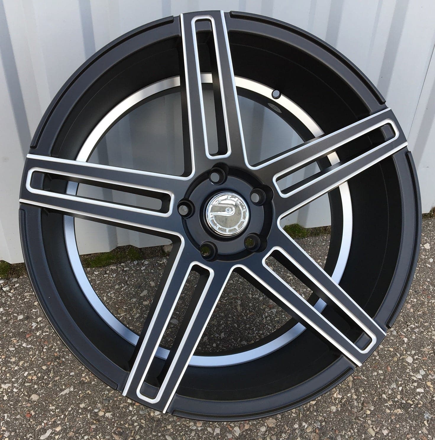 Alu kola Racing Line H5249 9.5x20 5x120 ET35 černá, BMW WheelsUp