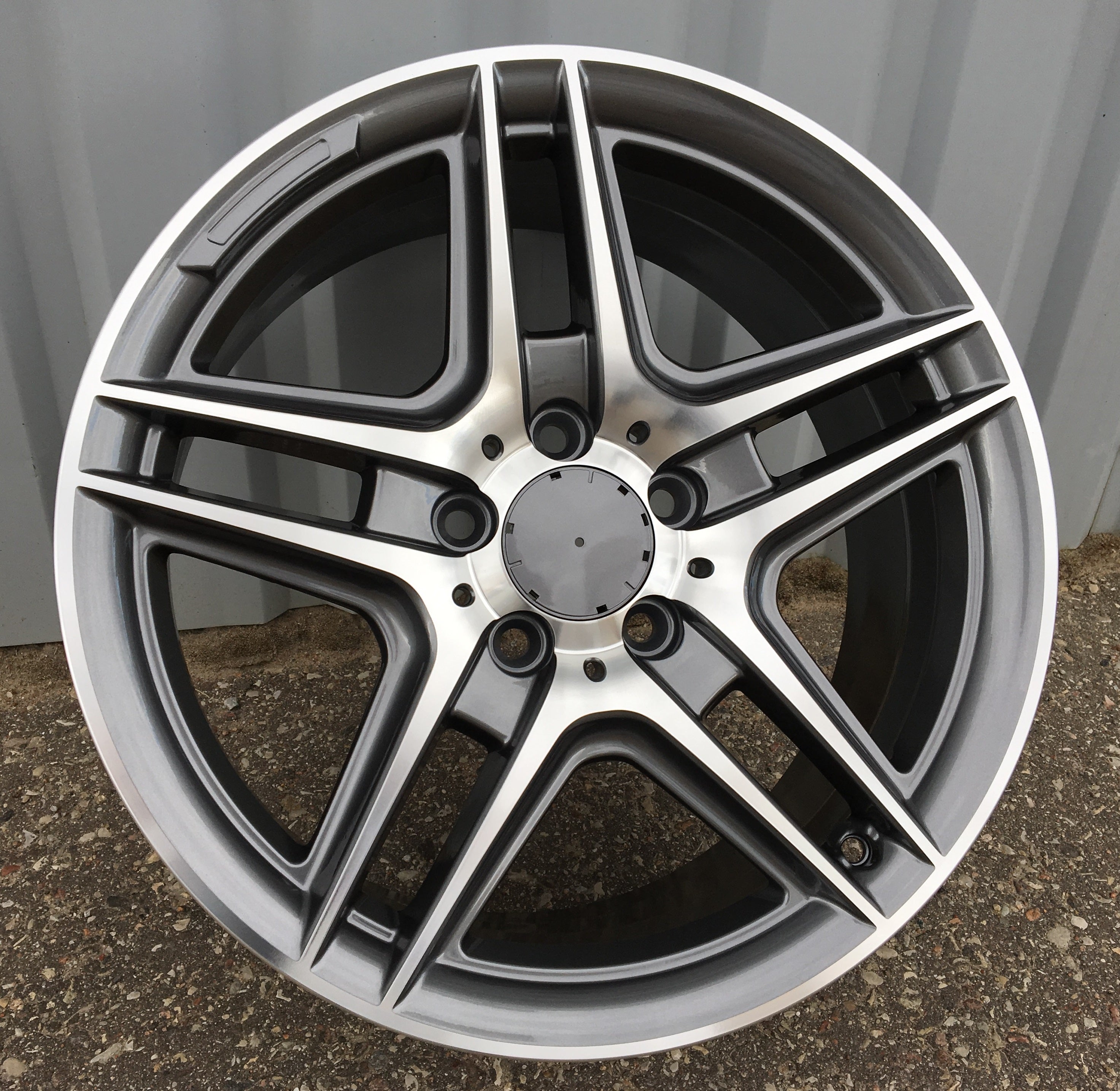 Alu kola Racing Line SSA02 7.5x17 5x112 ET45 šedá, Mercedes WheelsUp