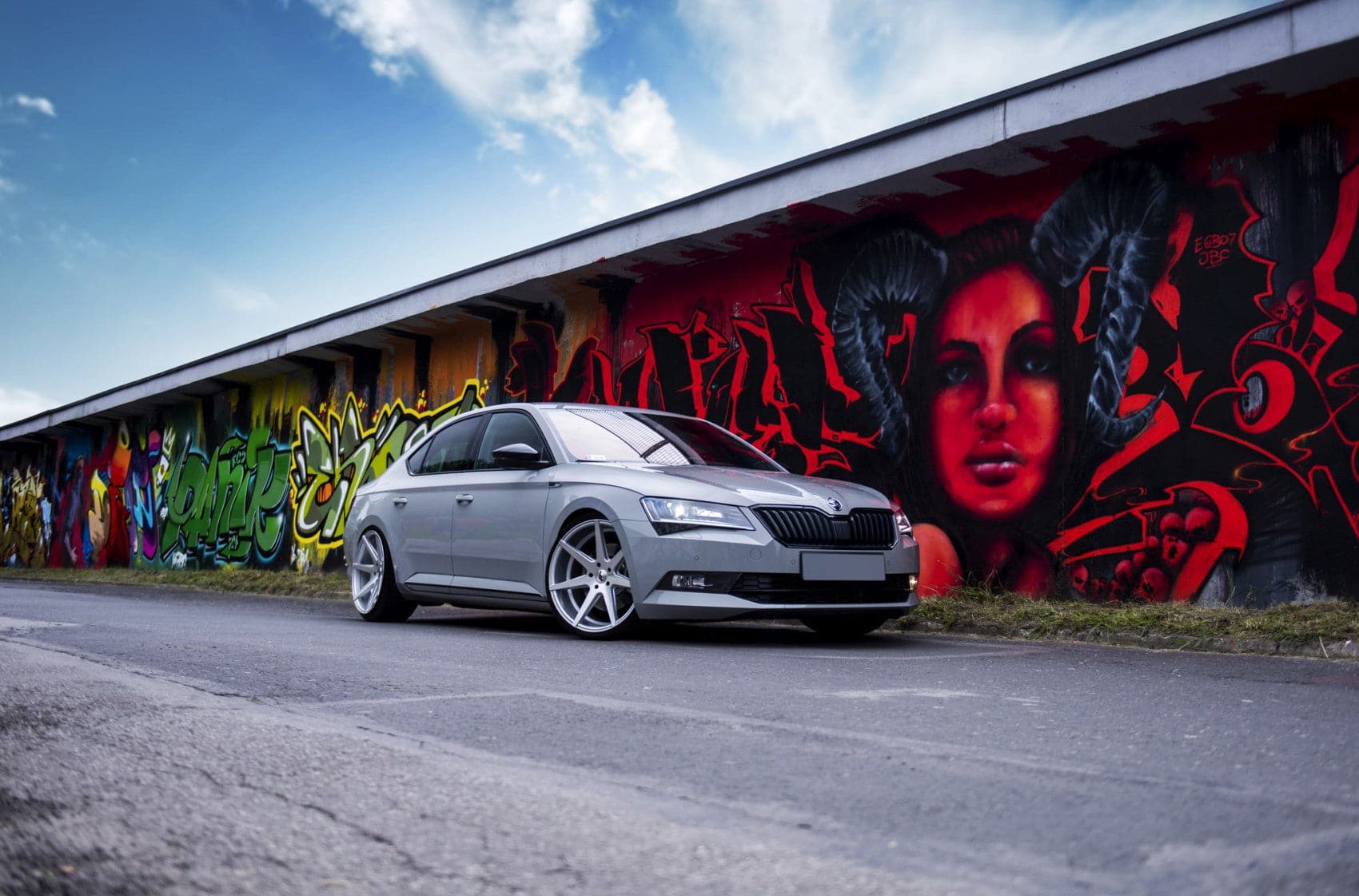 Alu kola Japan Racing JR20 20x11 ET30 5x112 Silver Machined WheelsUp