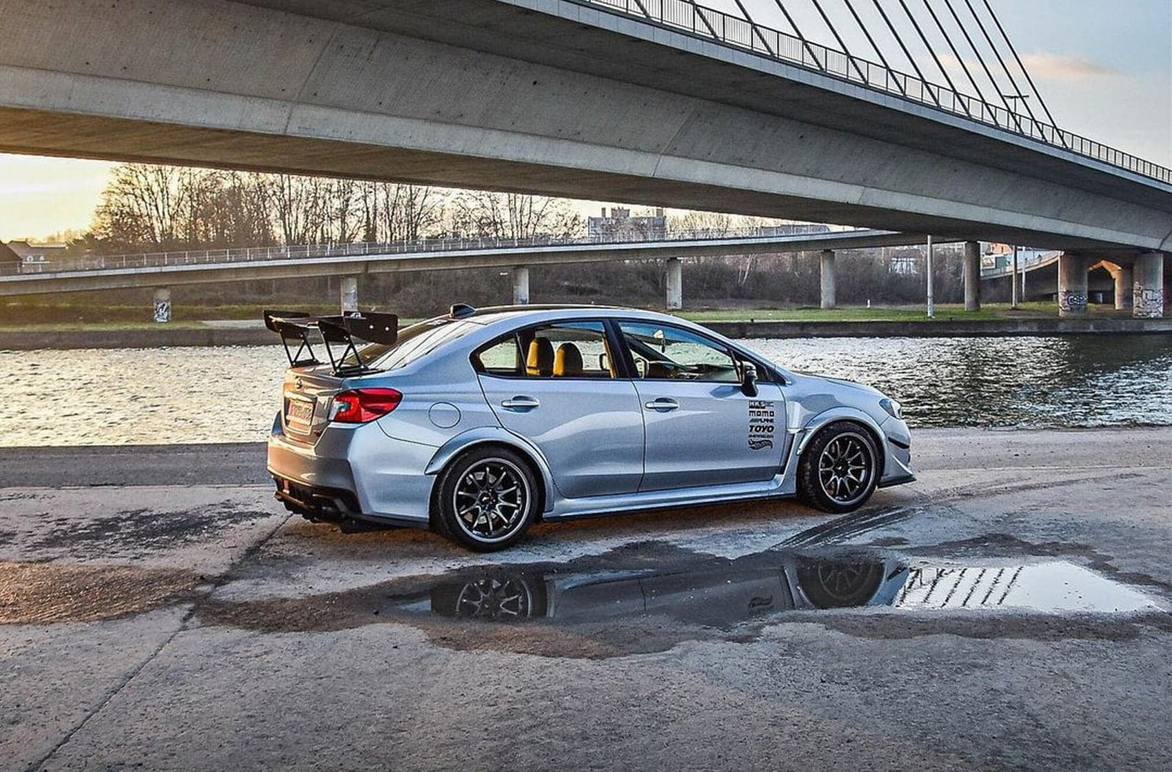 Alu kola Japan Racing JR5 18x9,5 ET22 5x114,3 Hyper Black WheelsUp