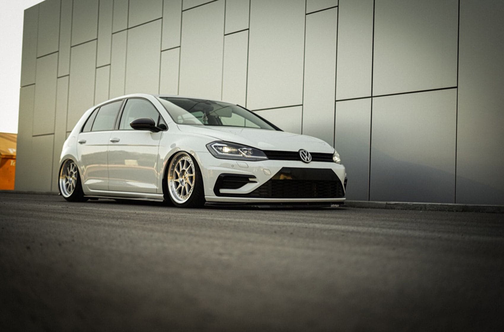 Alu kola Japan Racing JR26 17x8 ET20-35 BLANK Silver Machined Face WheelsUp