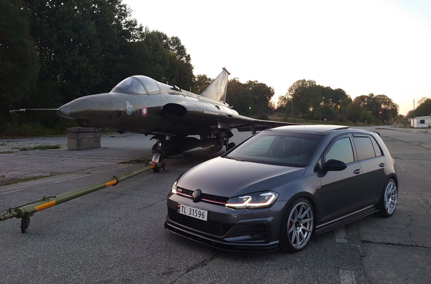 Alu kola Japan Racing JR11 20x8,5 ET20-35 5H BLANK Hyper Silver WheelsUp