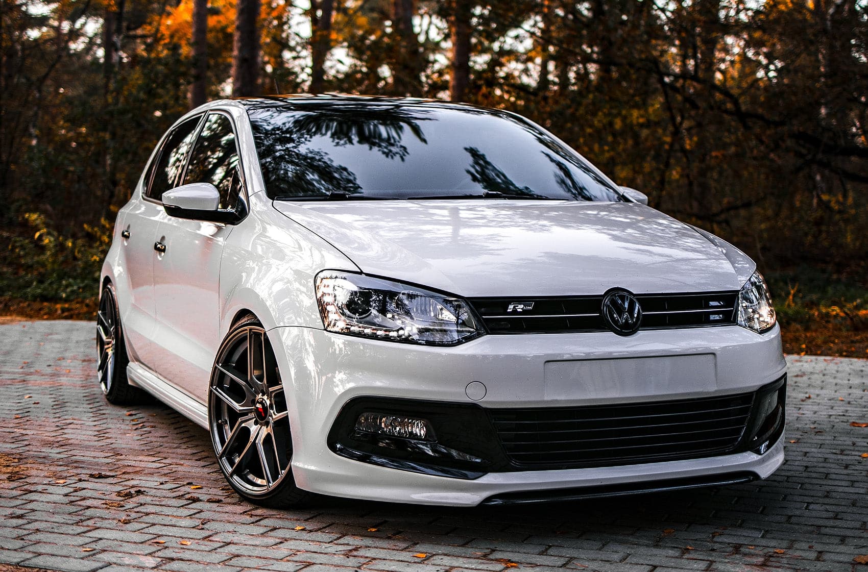 Alu kola Japan Racing JR25 18x9,5 ET20-40 5H BLANK Hyper Black WheelsUp