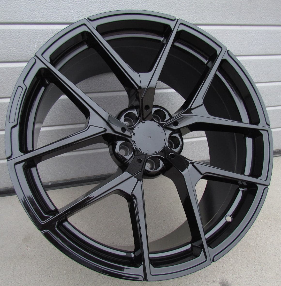 Alu kola Racing Line XE137 8.5x18 5x112 ET35 černá, Mercedes WheelsUp