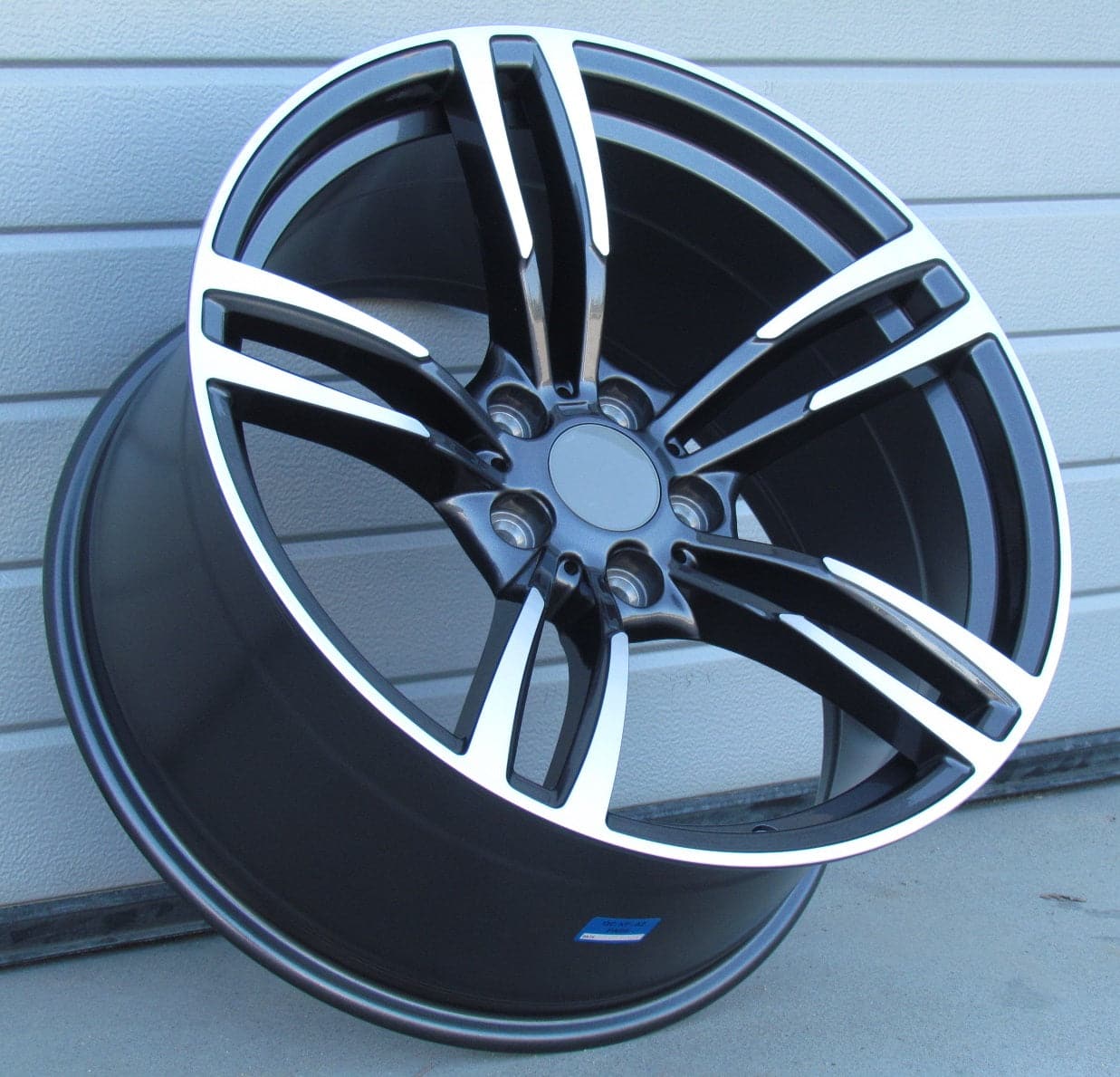 Alu kola Racing Line XF344 17x8 5x120 ET34 72.6 MG WheelsUp