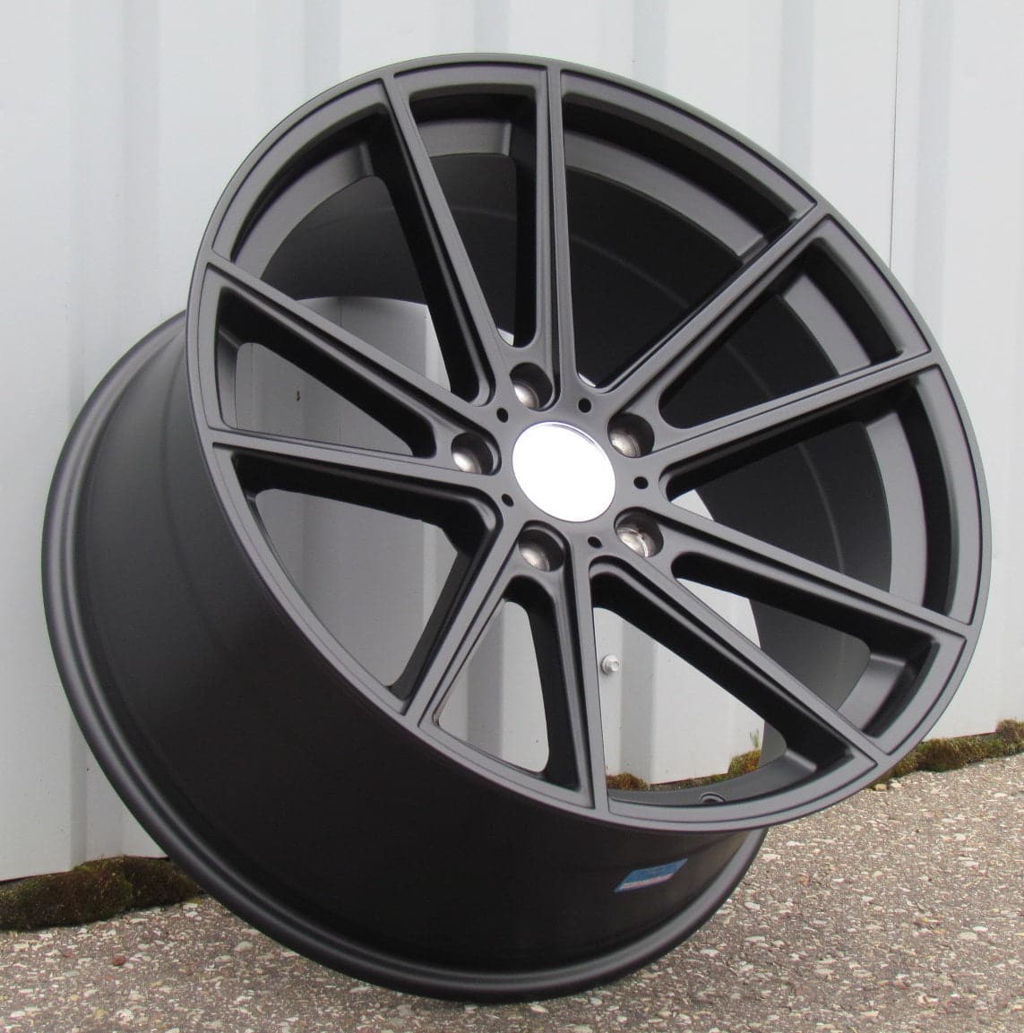 Alu kola Racing Line XFE45 8.5x19 5x120 ET35 černá, BMW WheelsUp