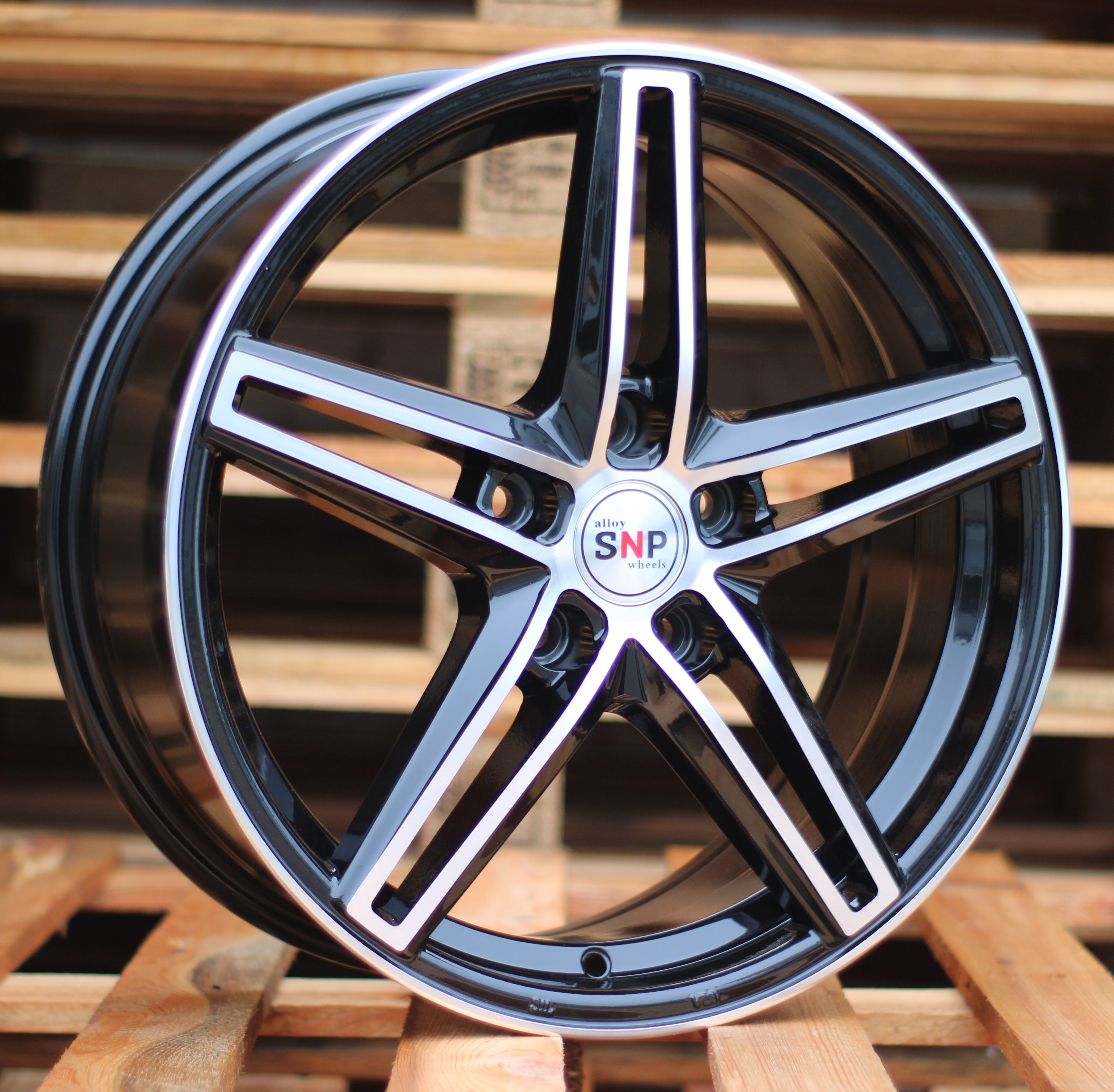 Alu kola Racing Line M43 7x17 5x108 ET45 černá, BMW WheelsUp