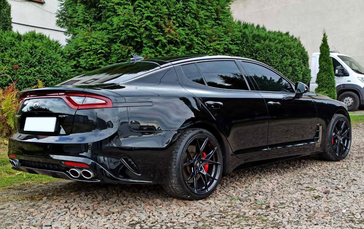 Alu kola Alu kola Forzza Oregon 9x20 5x114,3 ET35 73,1 Black Magic WheelsUp