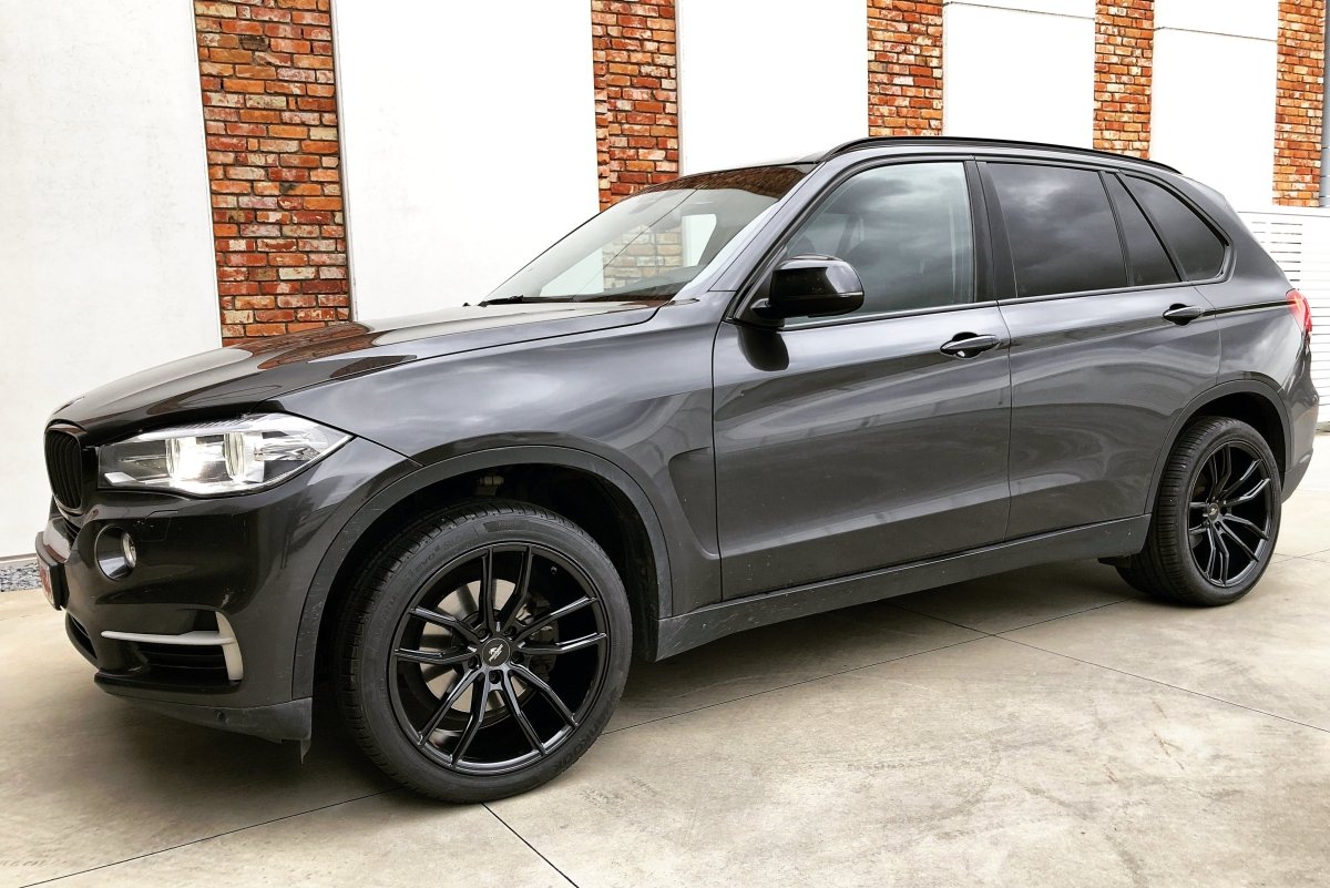 Alu kola Alu kola Forzza Sigma 11,5x22 5x120 ET40 74,1 Black Magic WheelsUp