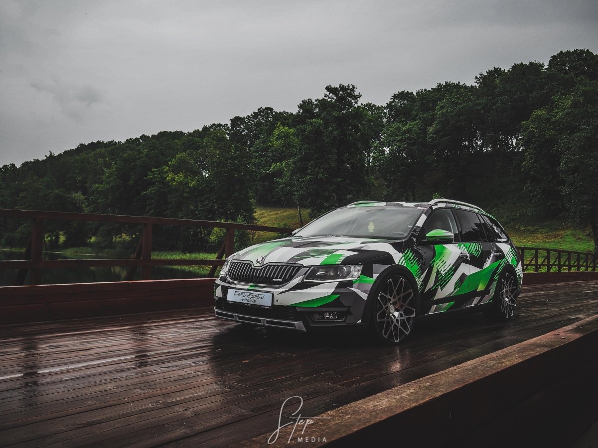 Alu kola Alu kola Forzza Spider10,5x20 5x120 ET35 72,56 BFM WheelsUp