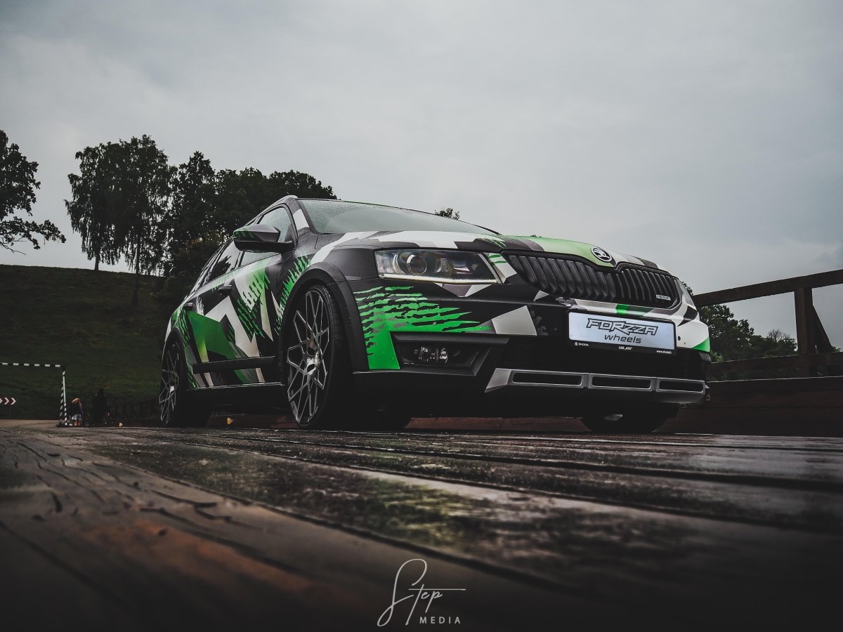 Alu kola Alu kola Forzza Spider10,5x20 5x120 ET35 72,56 BFM WheelsUp