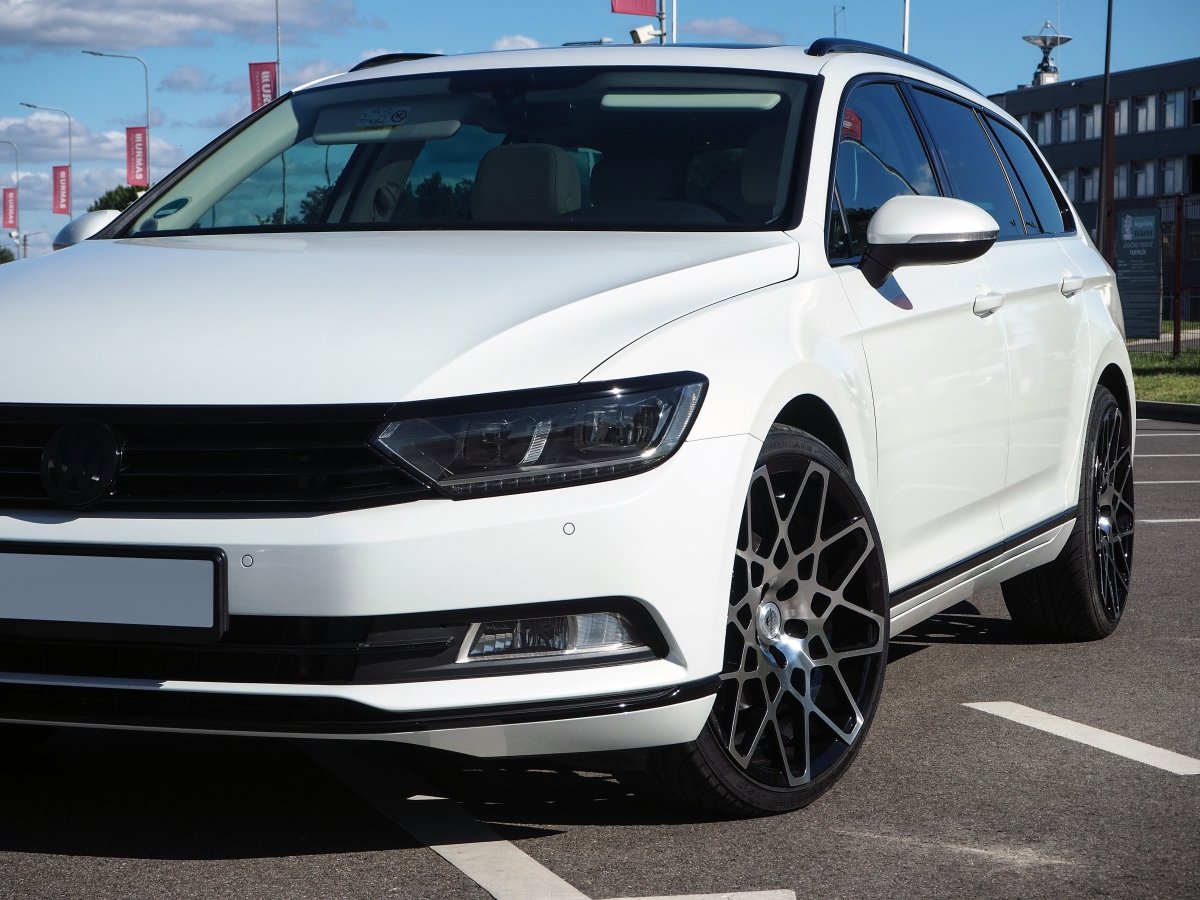 Alu kola Alu kola Forzza Spider10,5x20 5x120 ET35 72,56 BFM WheelsUp