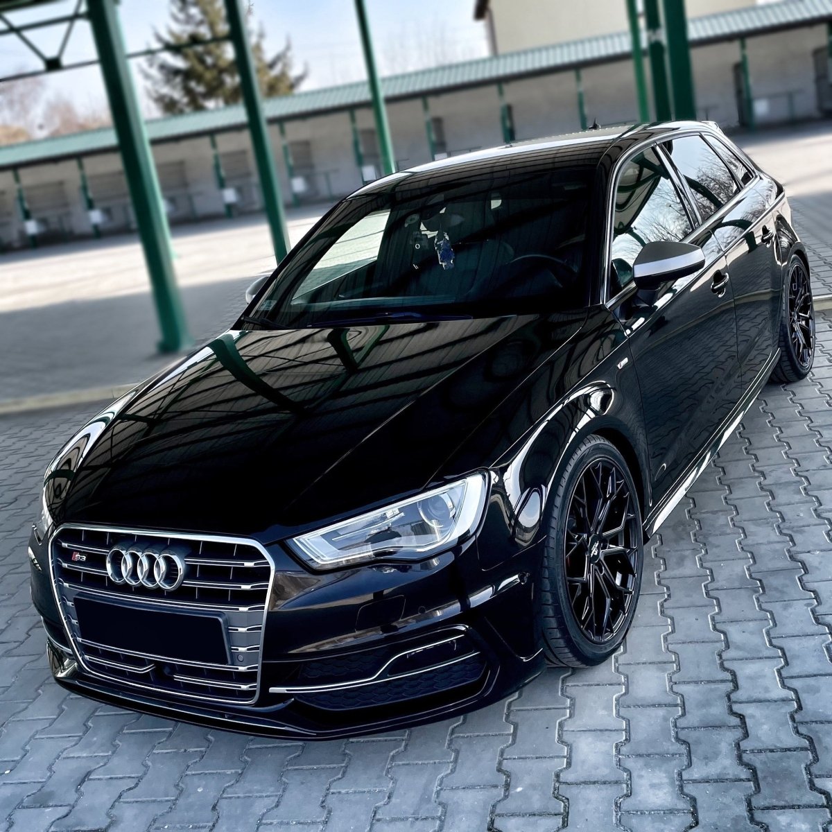 Alu kola Forzza Titan 8,5x19 5x112 ET42 66,45 Satin Black - Wheelsup.cz