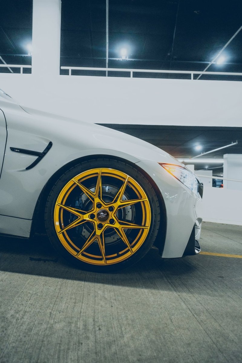 Alu kola Forzza Titan 8x18 5x112 ET42 66,45 Golden Amber - Wheelsup.cz