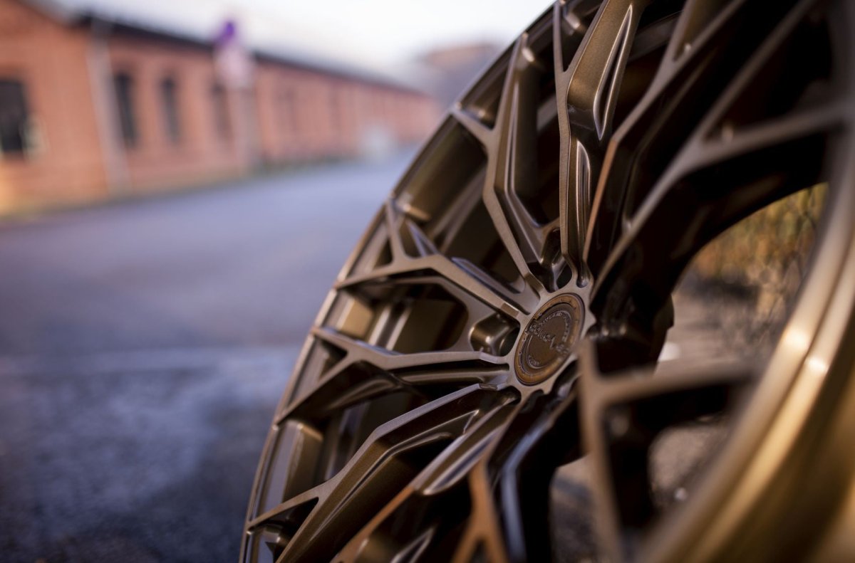 Alu kola Concaver CVR1 21x9,5 ET14-61 BLANK Brushed Bronze WheelsUp