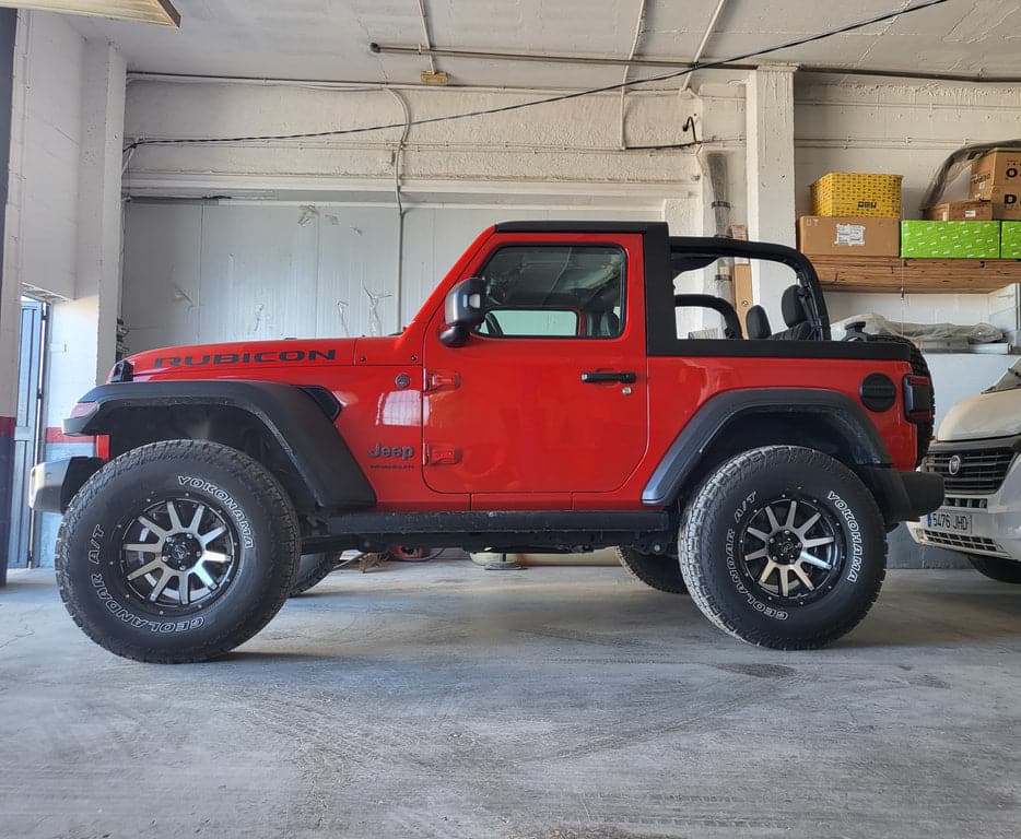 Alu kola Racing Line A1302 9x17 5x139.7 ET0 černá, Offroad WheelsUp