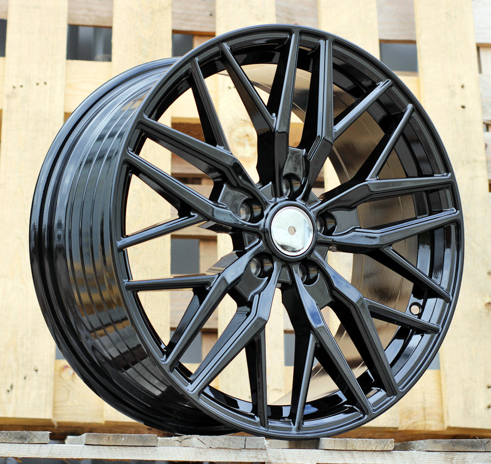 Alu kola pro Mercedes HF5230 8x18 5x112 ET52 66.6 Black