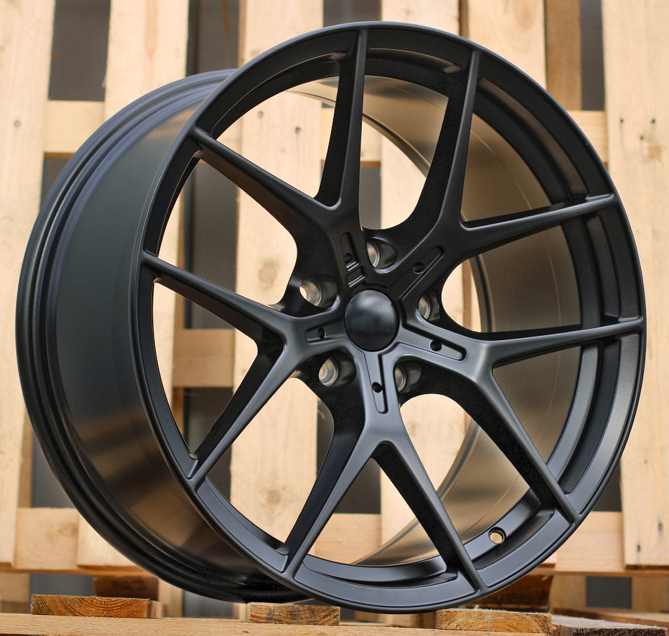 Alu kola pro BMW I5484 9x18 5x120 ET40 72.6 Black Matt