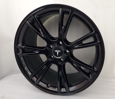 Alu kola pro Tesla D2049 9.5x19 5x114.3 ET45 Silver Shining