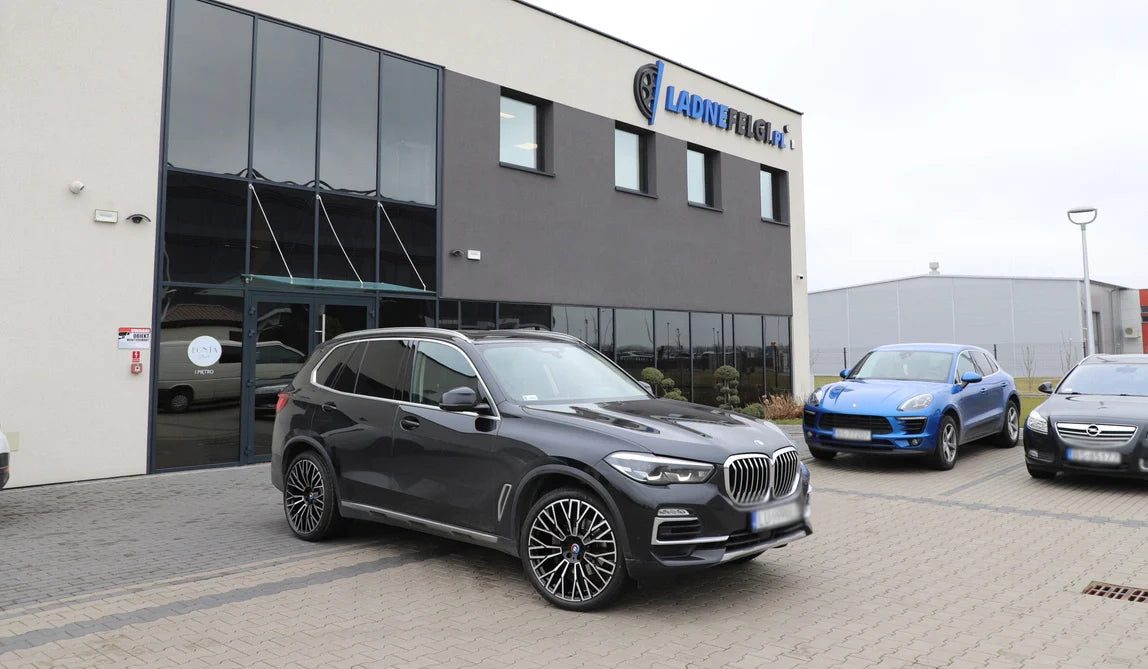 Alu kola pro BMW 3S1111 10.5x20 5x112 ET40 66.6 Black Polished | Wheelsup.cz