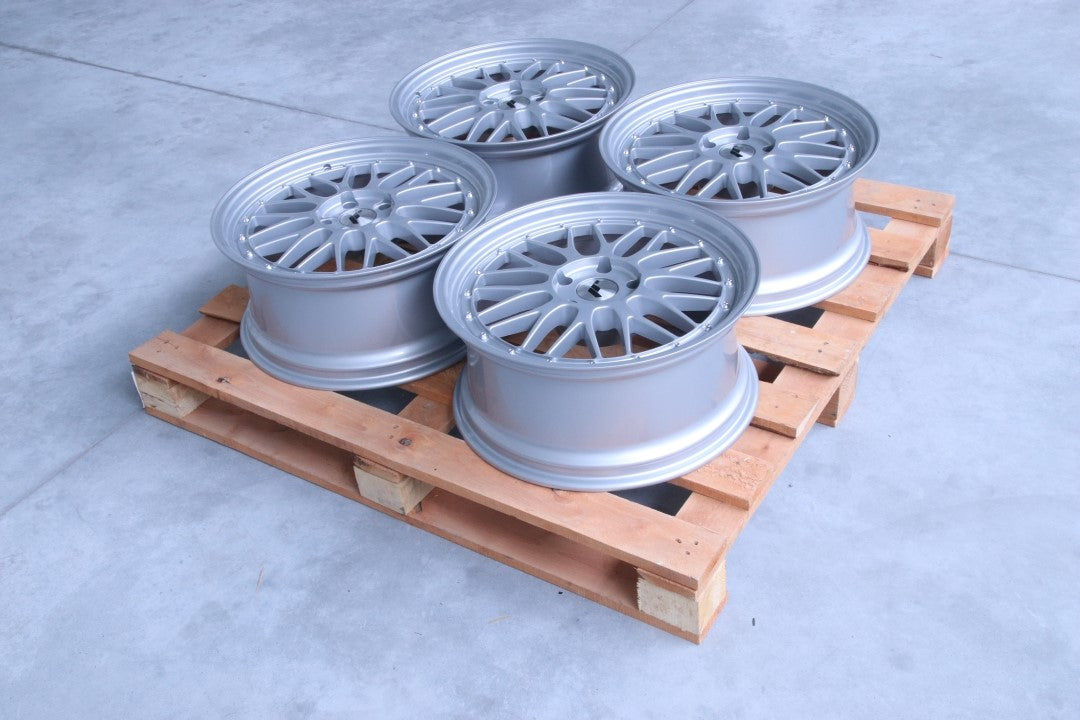Set alu kol Japan Racing JR23 19x8,5 ET40 + 19x8,5 ET20 5x120 Gloss Silver-Alu kola-WheelsUp