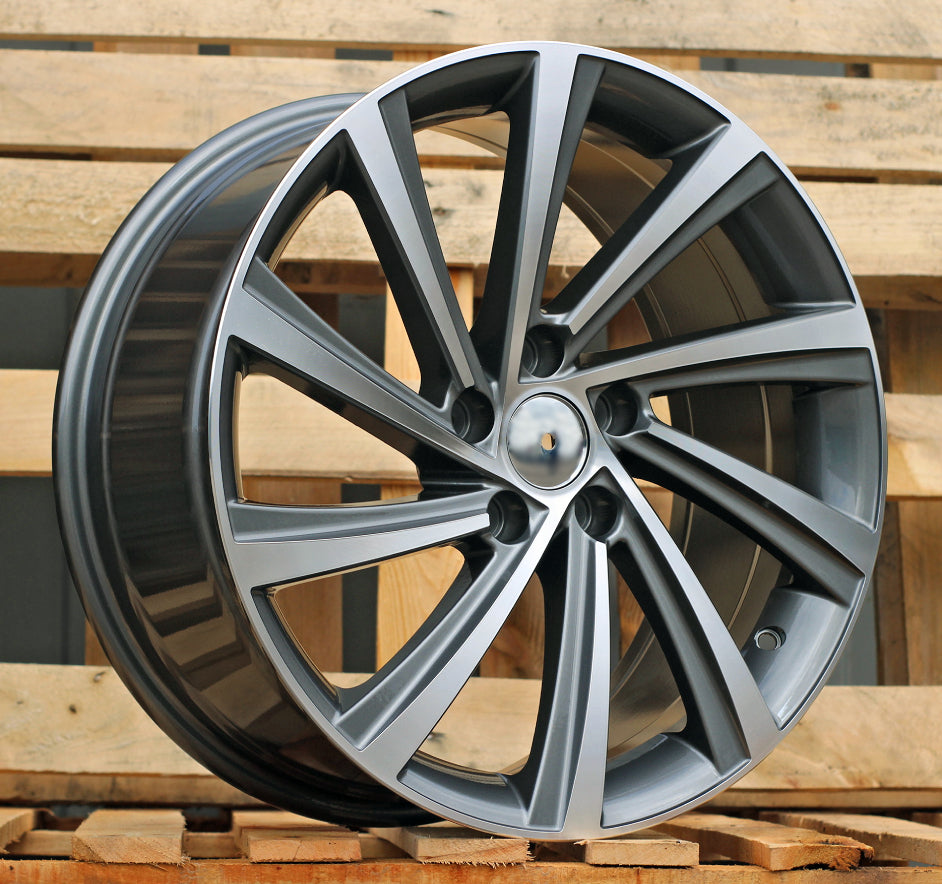 Alu kola pro Škoda D2403 8x18 5x112 ET45 Grey Polished