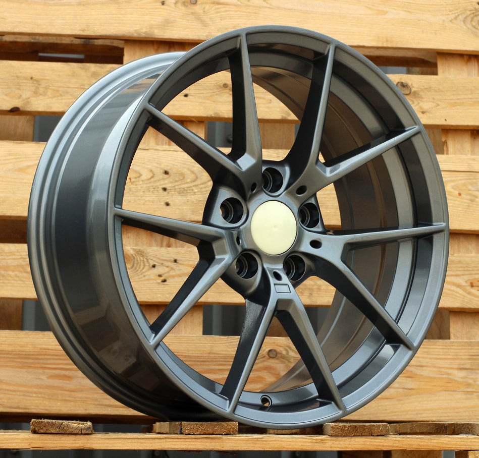 Alu kola pro BMW B1416 9.5x19 5x120 ET40 72.6 Gun Metal