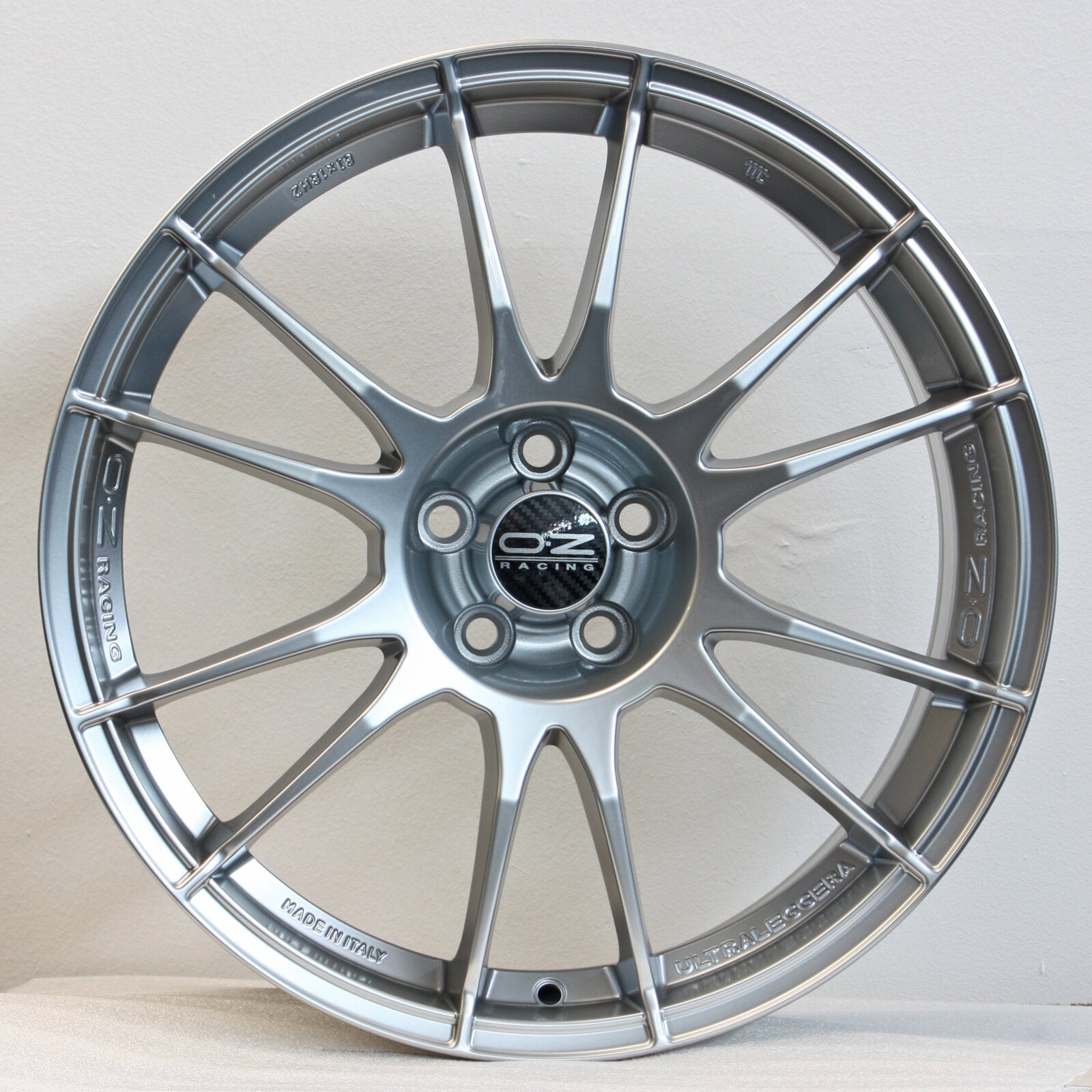Alu kola OZ ULTRALEGGERA HLT 10x20 5x112 ET35 Chrystal Titanium