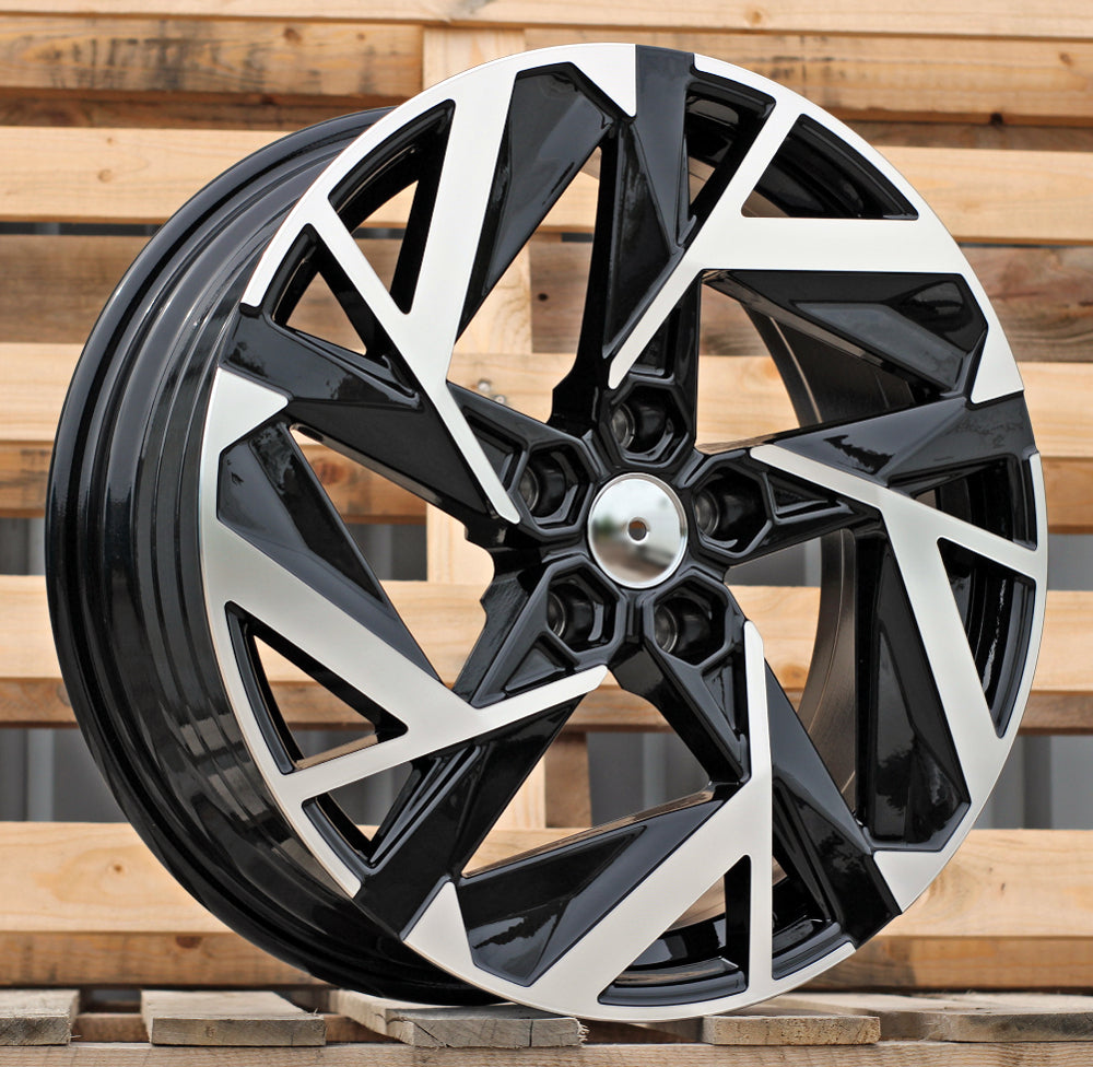Alu kola pro Renault Y1379 7x17 5x114.3 ET35 66.1 Black Polished
