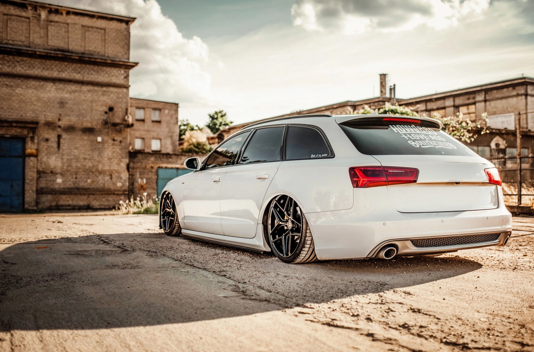 Alu kola Audi A6 S6 RS6 Concaver CVR2 Platinum Black 296 10124