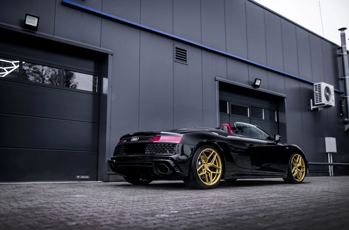 Audi R8