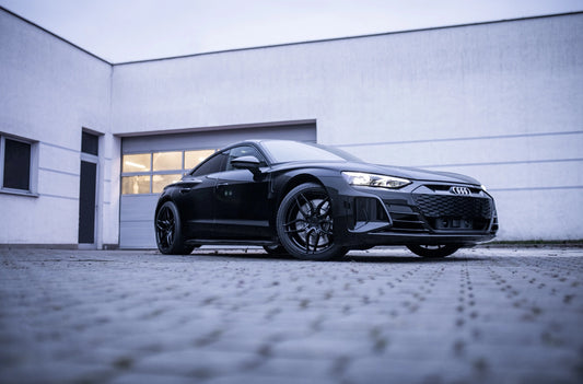 Alu kola Audi e tron GT Concaver CVR3 Platinum Black 1050 10727 5