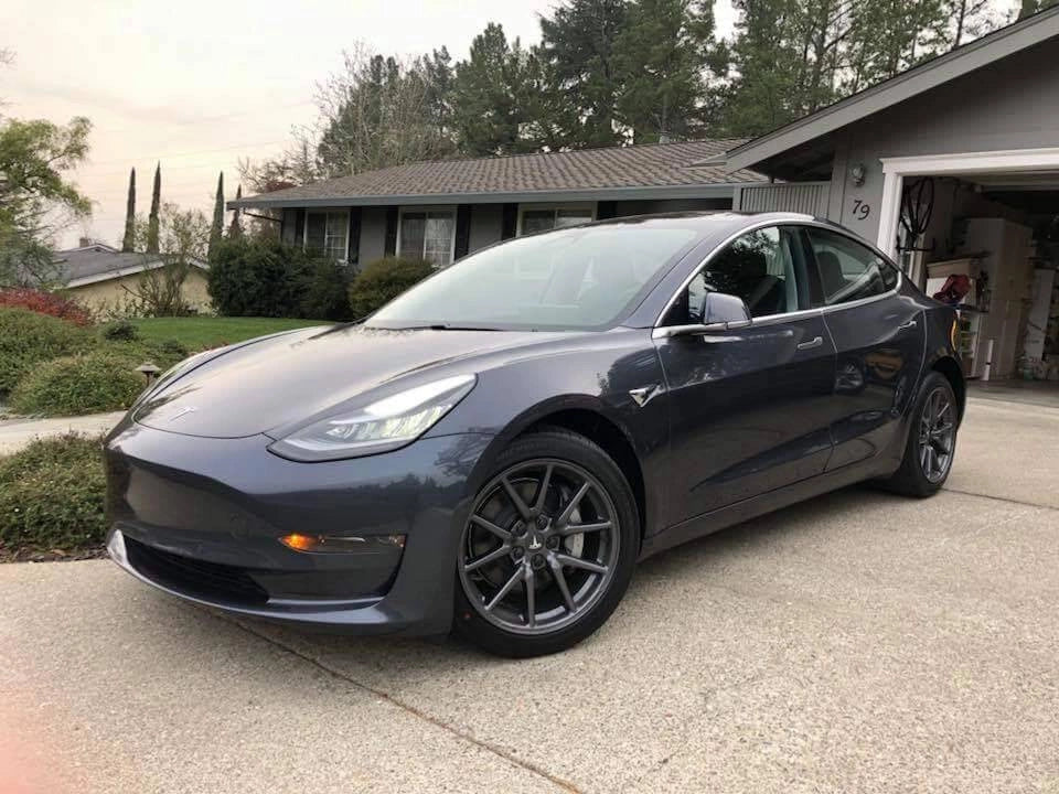 Alu kola pro Tesla B1503 8.5x18 5x114.3 ET40 64.1 Black Half Matt | Wheelsup.cz