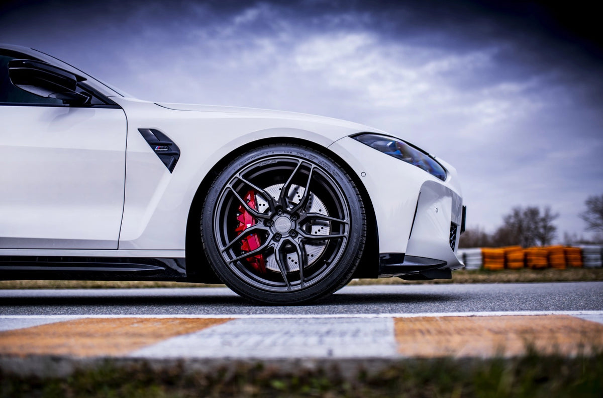 BMW 4 Series / M4