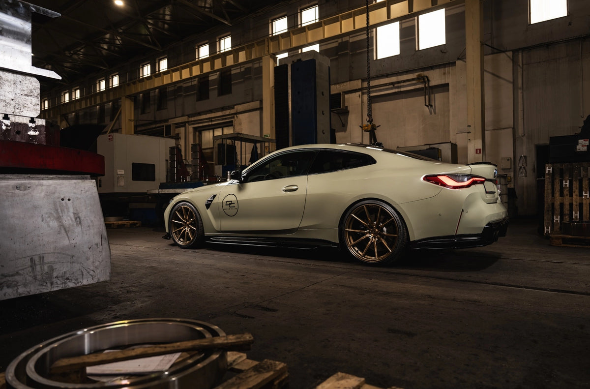 BMW 4 Series / M4