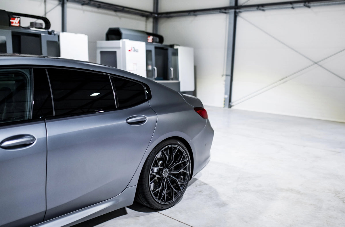 Alu kola BMW 8 Series M8 Concaver CVR1 Double Tinted Black 750 12118
